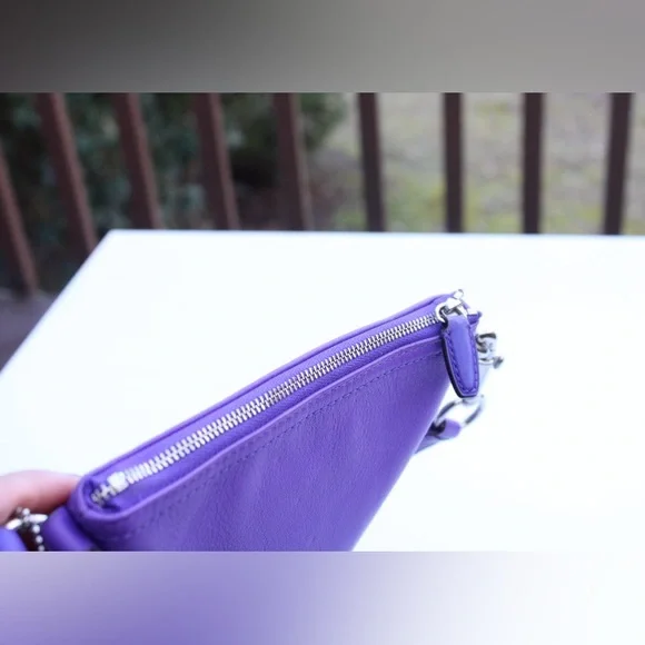 Coach Legacy cross body bag - Picture 4 of 13